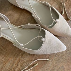 NWOT Calvin Klein Lace Up Haida Sandstorm Flats